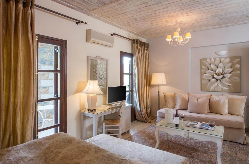 Porto Vitilo Boutique Hotel Каравостаси Экстерьер фото