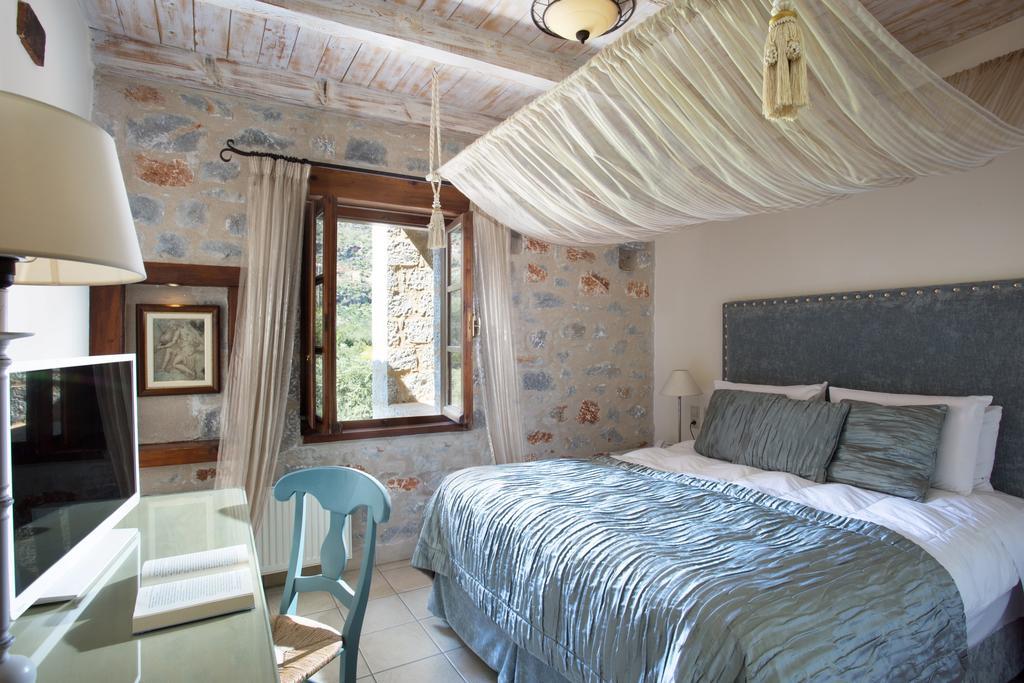 Porto Vitilo Boutique Hotel Каравостаси Экстерьер фото